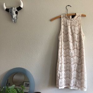 White lace bodycon dress